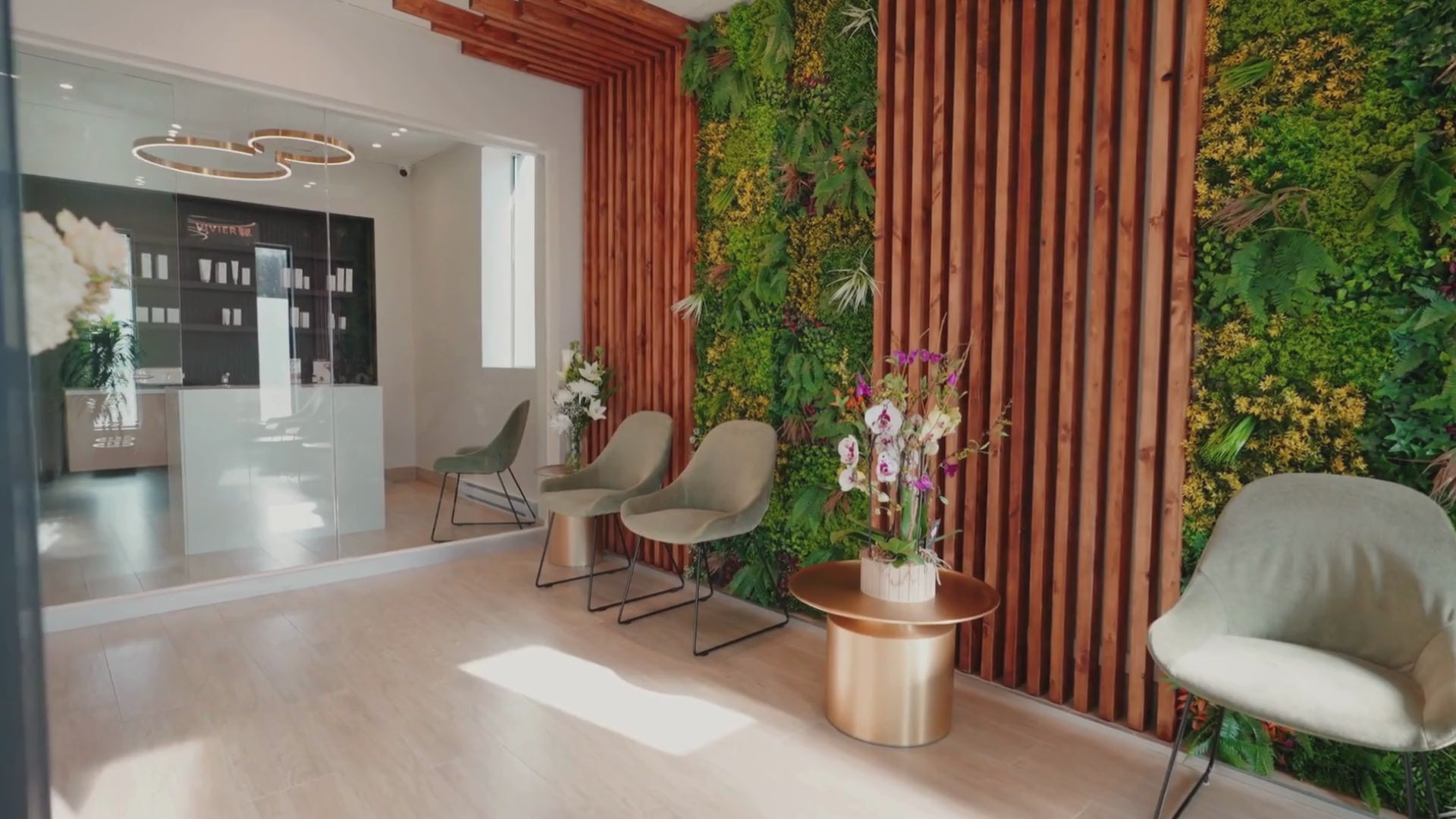 Visite virtuelle de la clinique médico-esthétique Unica MD à Montréal – salle de soins moderne